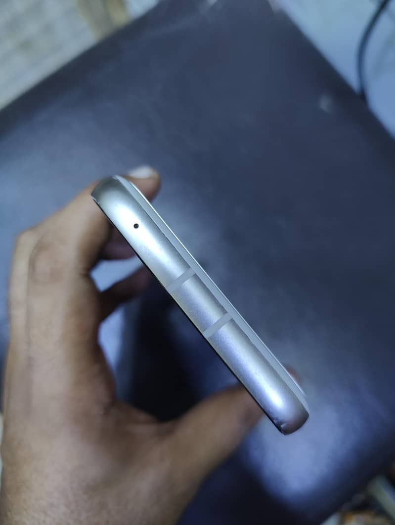 Google Pixel 8a 5
