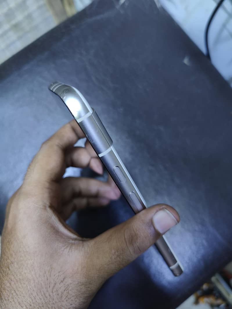 Google Pixel 8a 6
