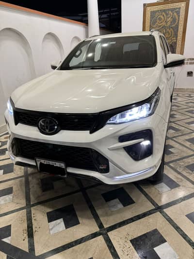 Toyota Fortuner GRS 2023