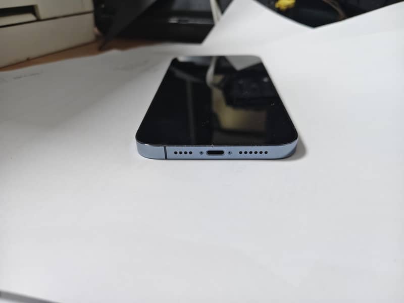 Apple iPhone 13 Pro Max 2