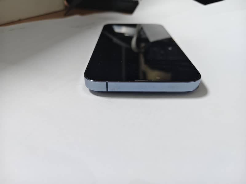 Apple iPhone 13 Pro Max 4