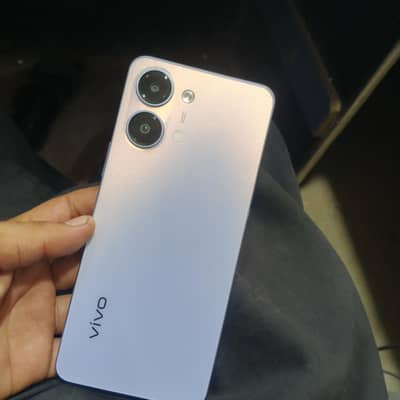 Vivo y05 4/128 10/10 condition hai serf mobile h 6 month warranty Mai