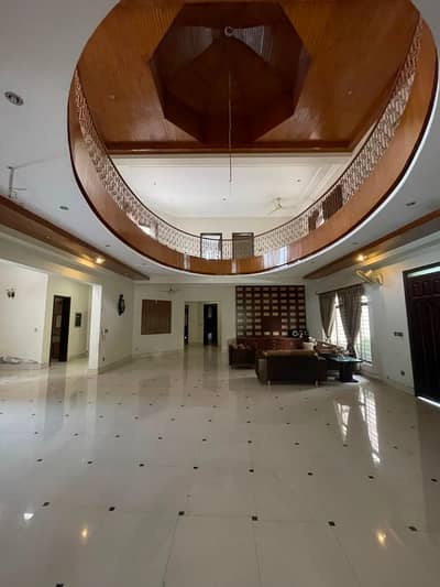 5 Kanal Villa in Executive Lodges Bahria Town Lahore