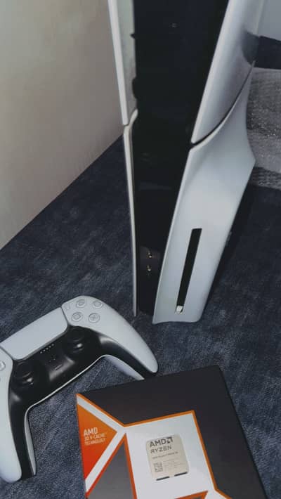 PS5 slim Digital+disc Edition Mint condition