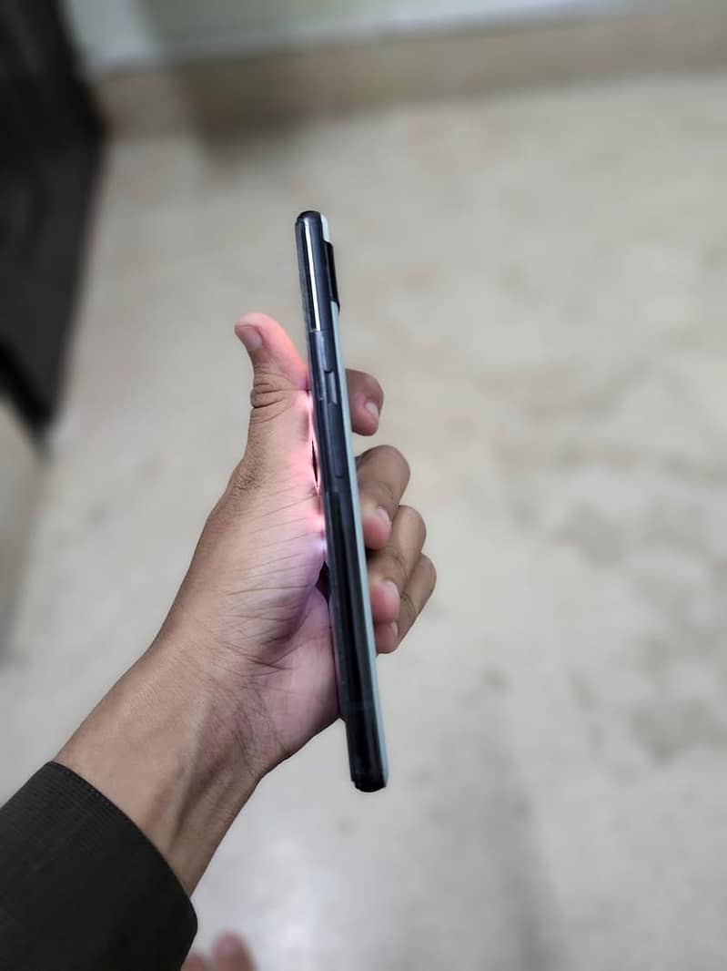 Google Pixel 6a 4