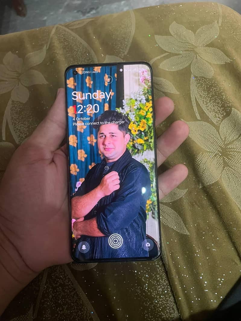 One Plus 9 Pro 6