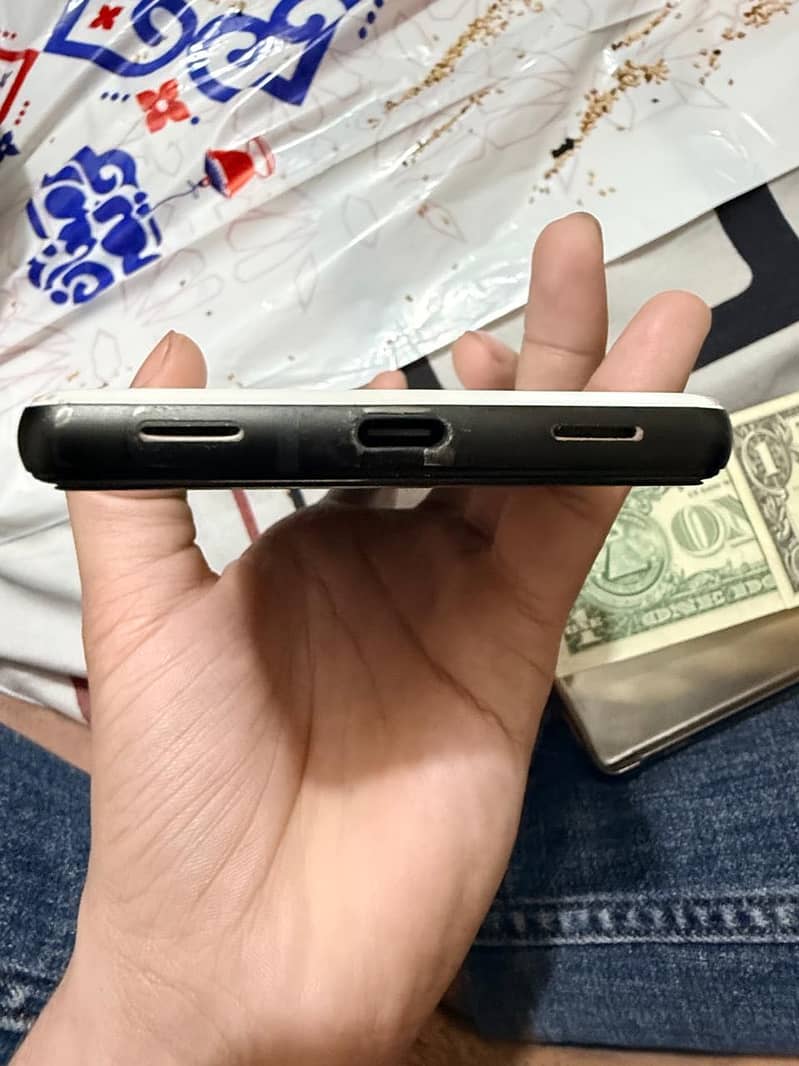 Google Pixel 6a 1