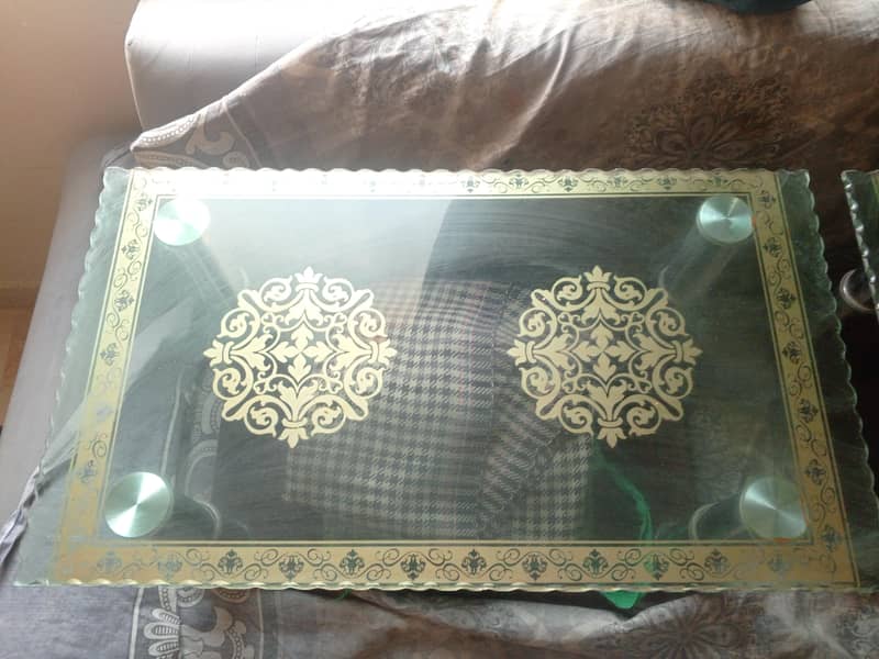 2 , printed side tables 0