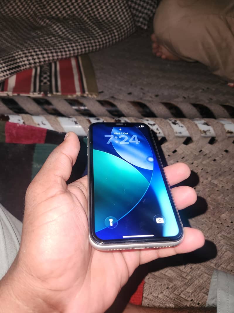 Apple iPhone 11 1