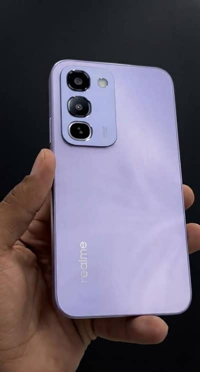 Realme C 100