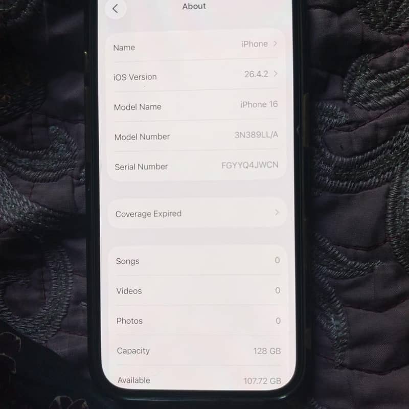 Apple iPhone 16 2