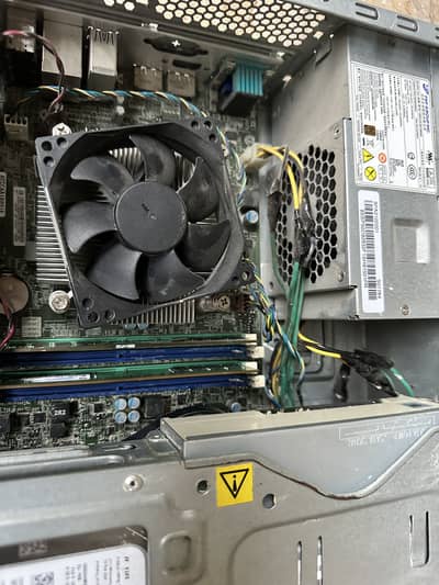 Gaming pc for sale watsp 03::15::117::5968 in working condition