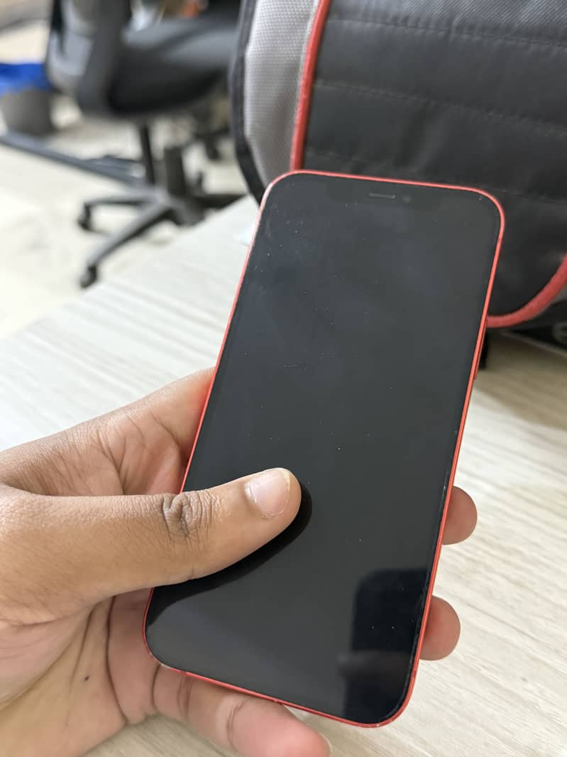 Apple iPhone 12 1