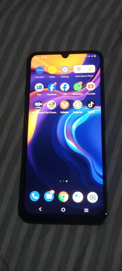 Vivo V20 SE  8/128  PTA   ok   03007694892