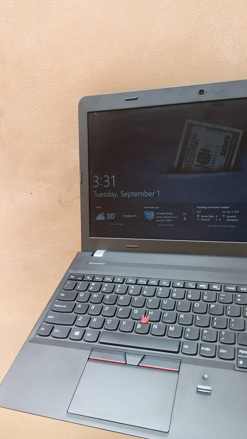 Lenovo Thinkpad e560 3
