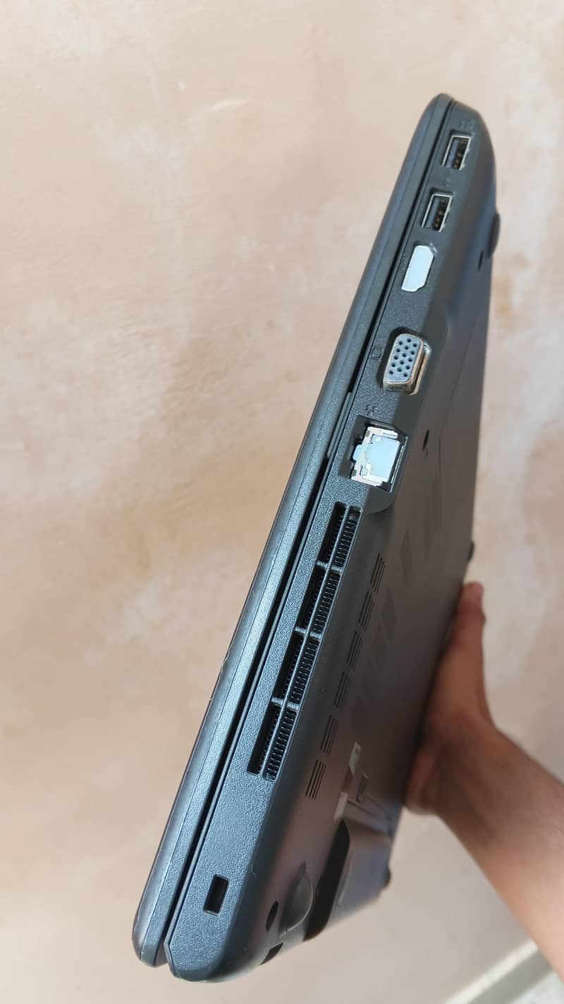 Lenovo Thinkpad e560 6
