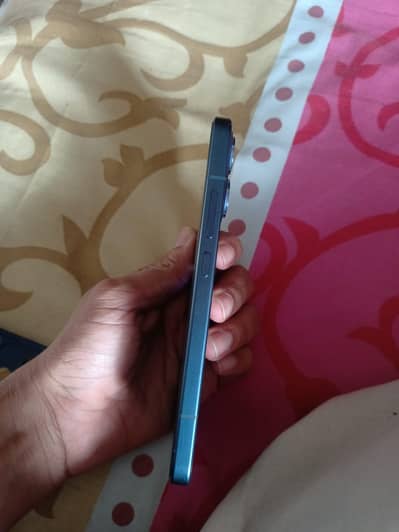 OPPO Reno 15