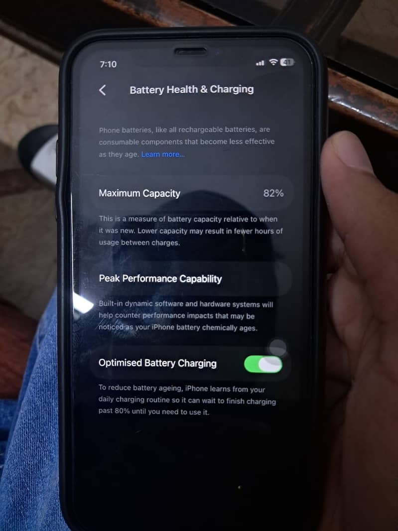Apple iPhone 11 0