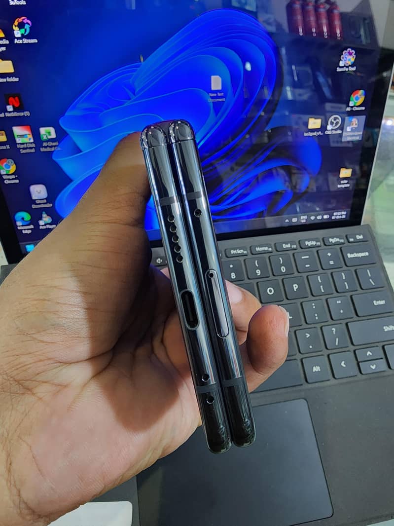 Google Pixel Fold 4