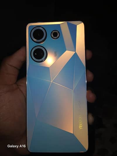 Tecno CAMON 20