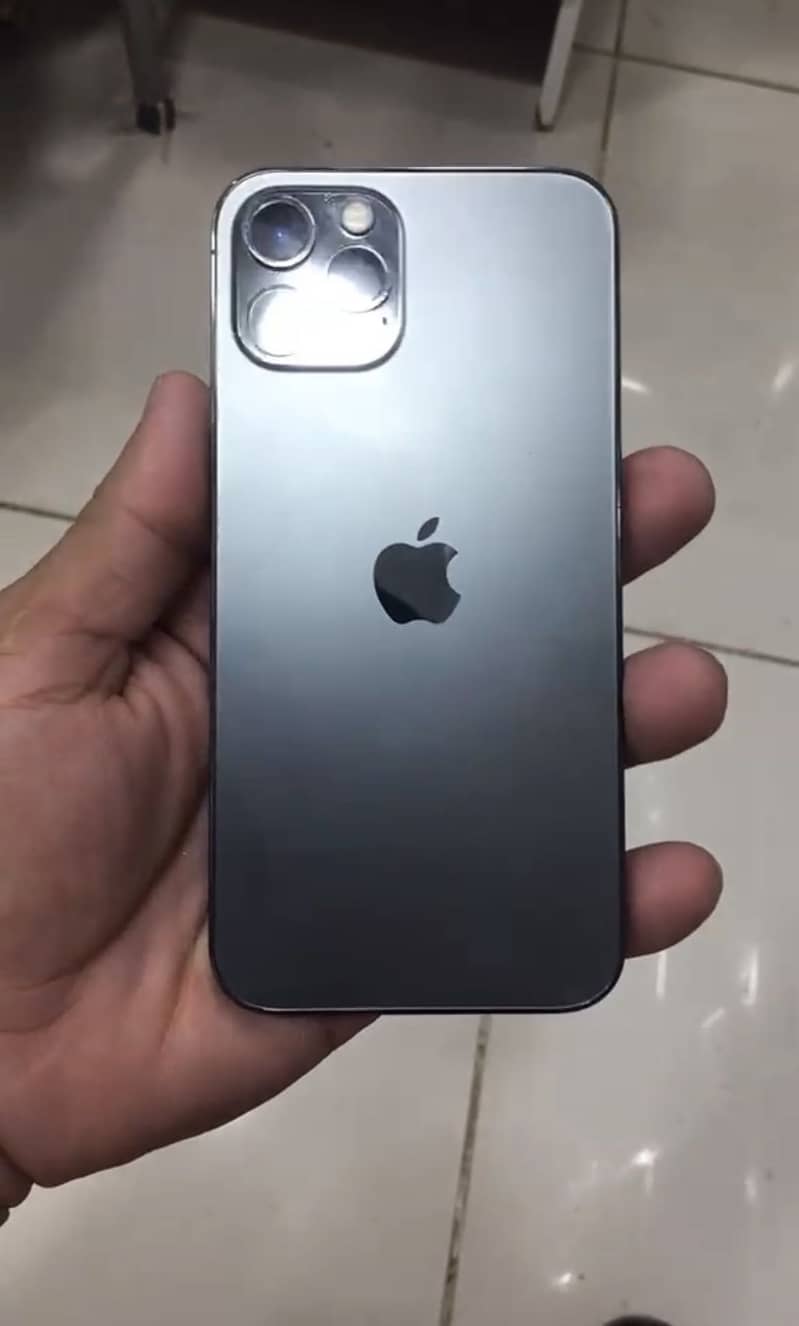 Apple iPhone 12 Pro 3