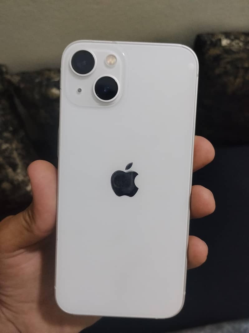 Apple iPhone 13 0