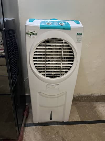 Brand new room cooler only 2 month used warranty card box available