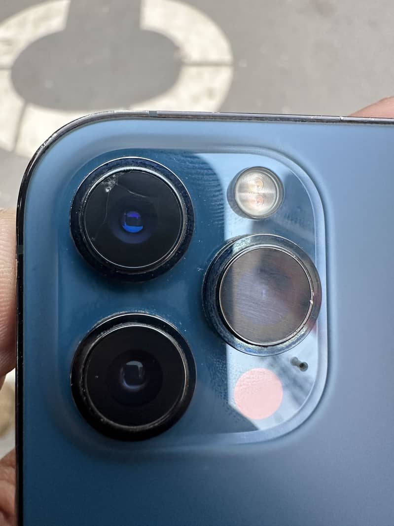 iPhone 12 Pro Max 6
