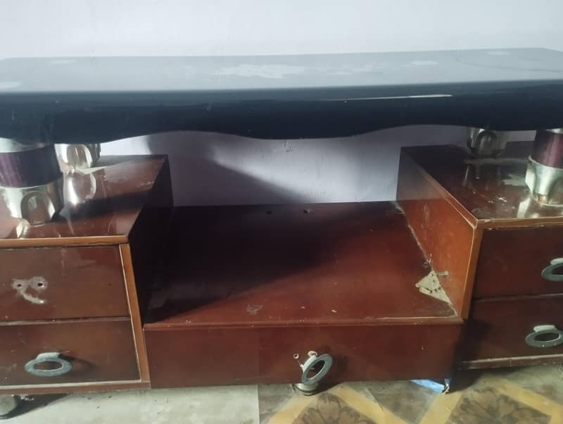 tv trolley 2