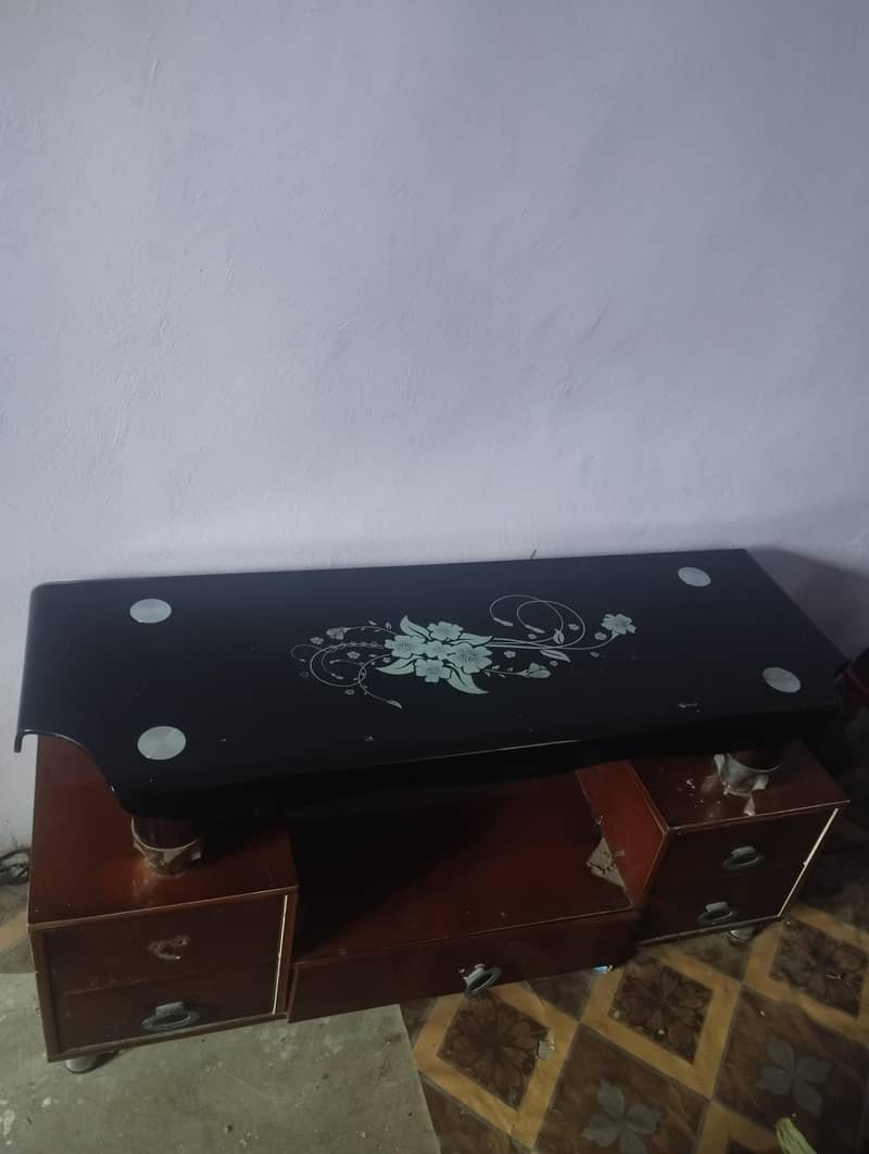 tv trolley 4