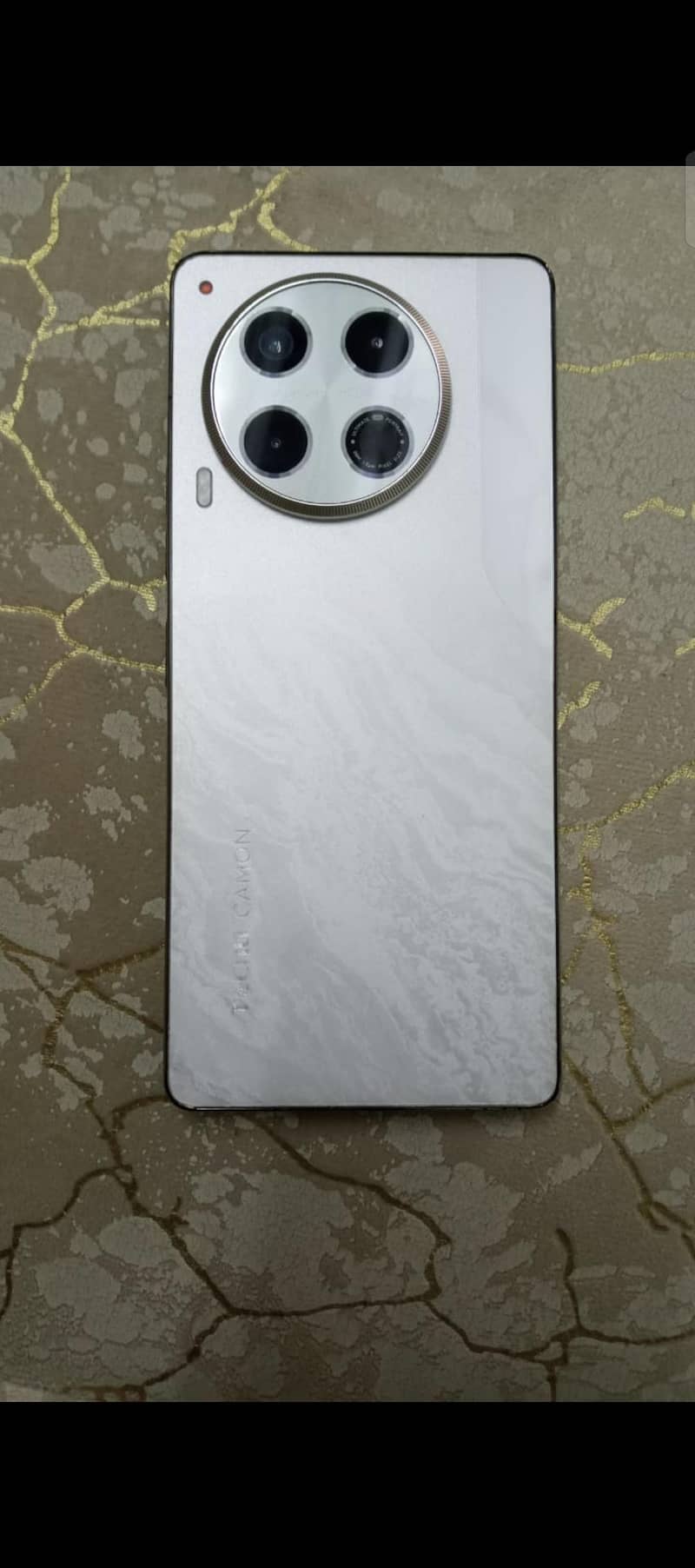 Tecno CAMON 30 0