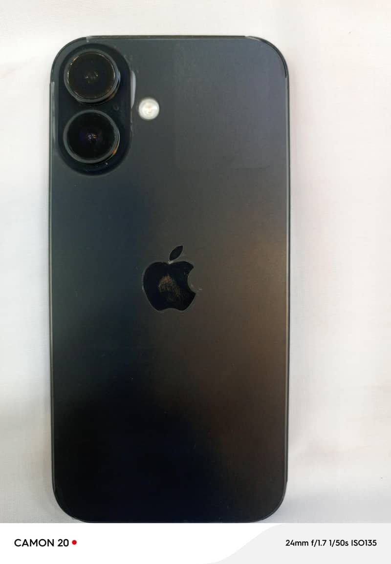 Apple iPhone 16 0