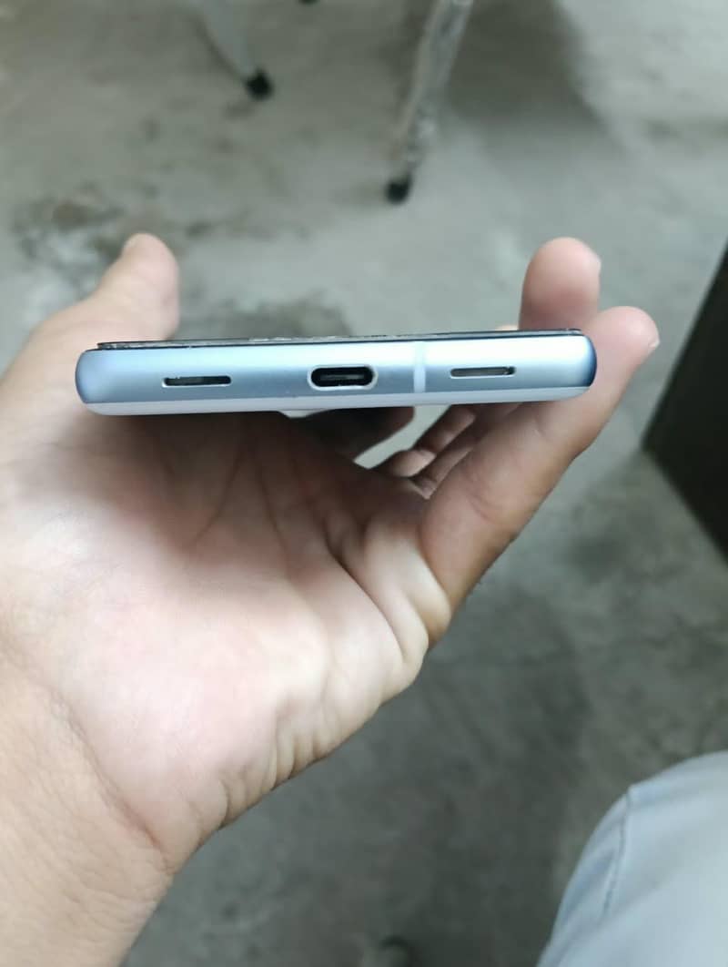 Google Pixel 7a 4