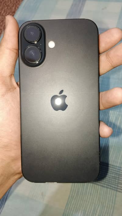 Apple iPhone 16 in Immaculate Condition