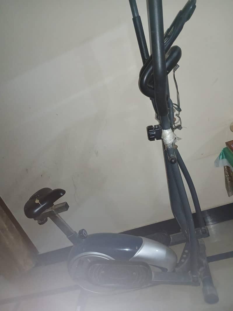 Elliptical Exercise Machine 3