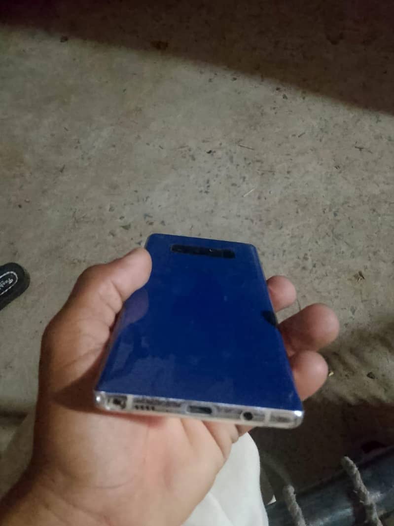 Samsung Mobile Note 8 1