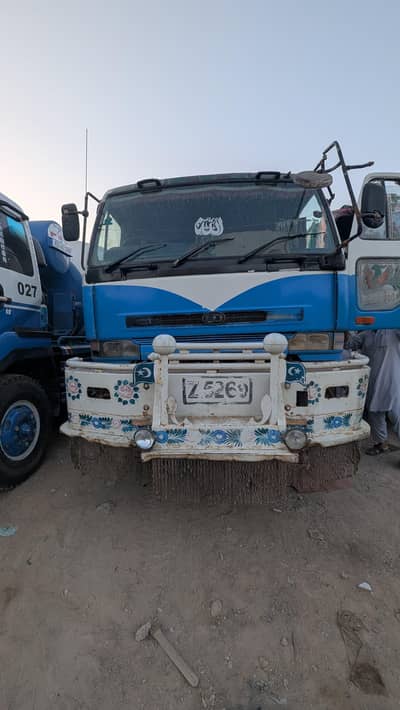 UD Nissan dumper