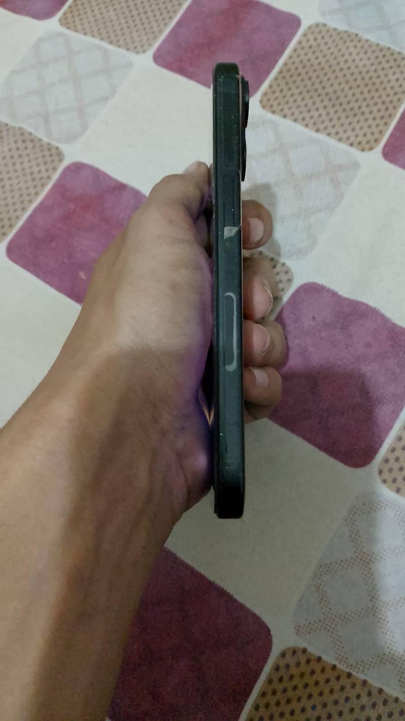 Apple iPhone 15 2