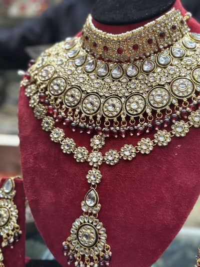 Bridal jewellery set