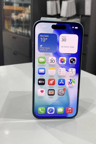 Apple iPhone 16
