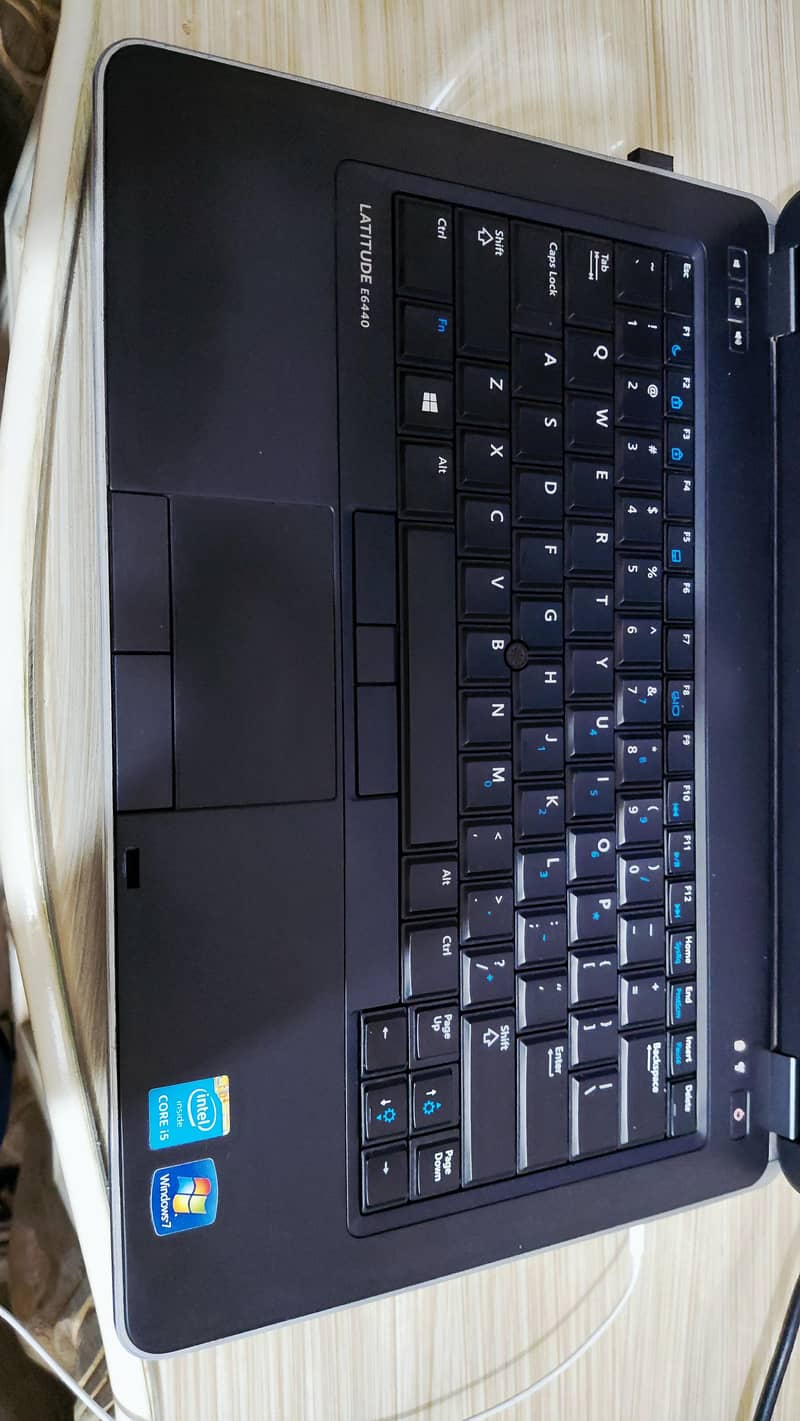 Dell LATITUDE E6440 5