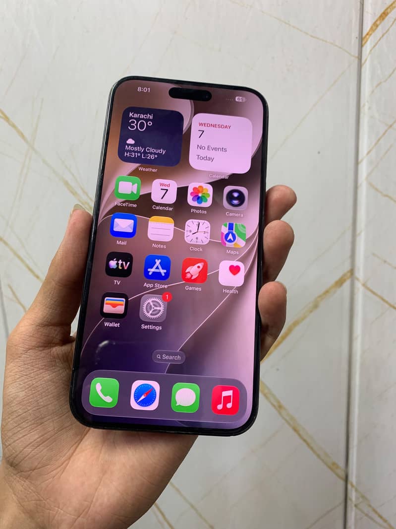 Apple iPhone 15 Pro Max 2