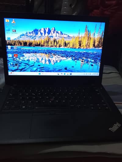 Lenovo Thinkpad Core i5 8th generation 8/256