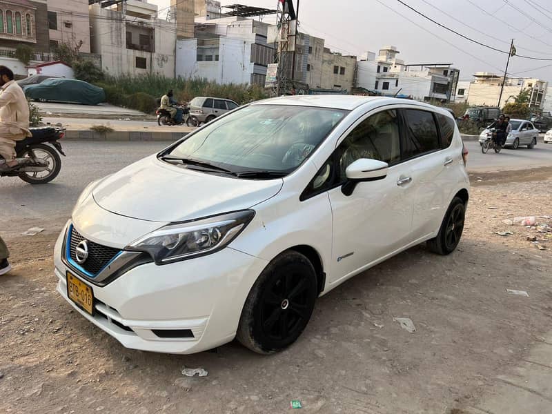 Nissan Note E Power 2017 1