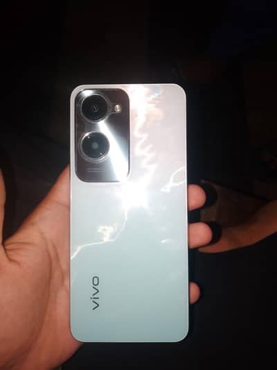 Vivo Y18