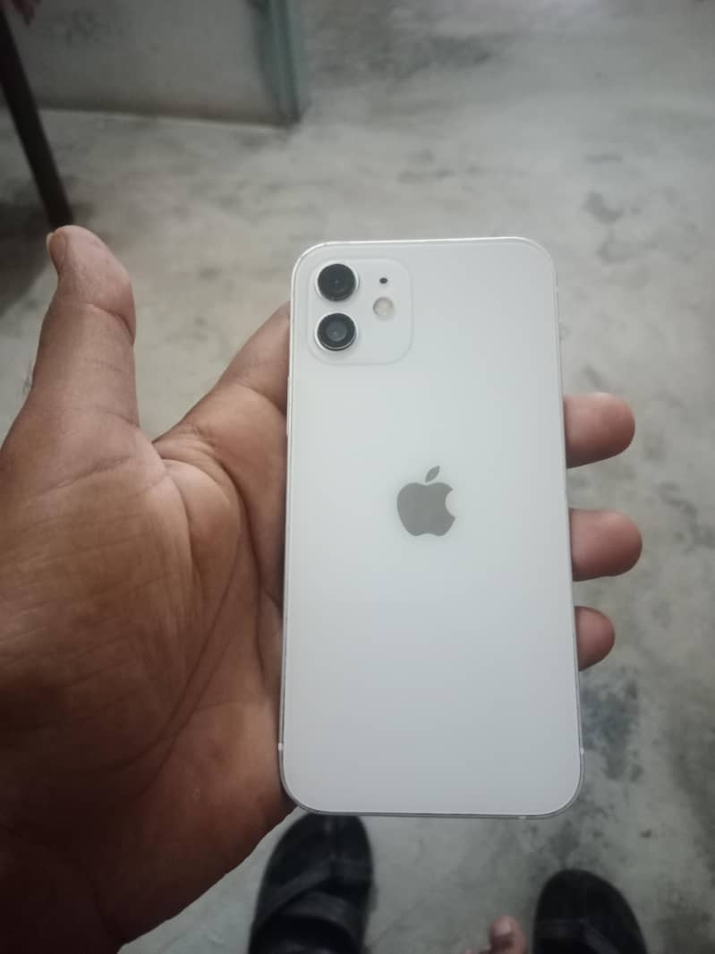 Apple iPhone 12 0