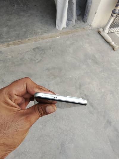 Vivo Y21 4gb 64gb diba sath hy