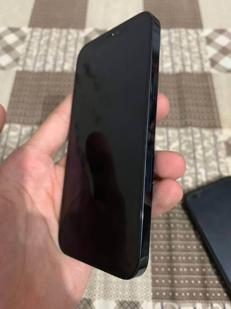 Apple iPhone 12 Pro 8