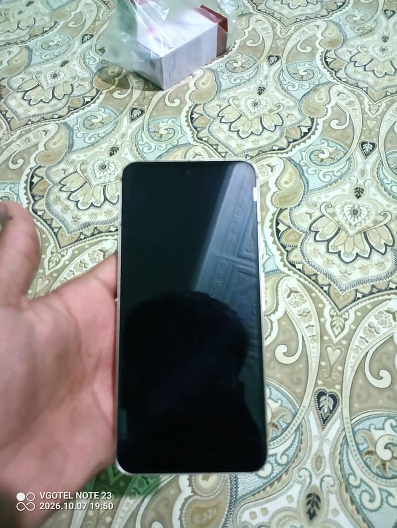 Google Pixel 8 1