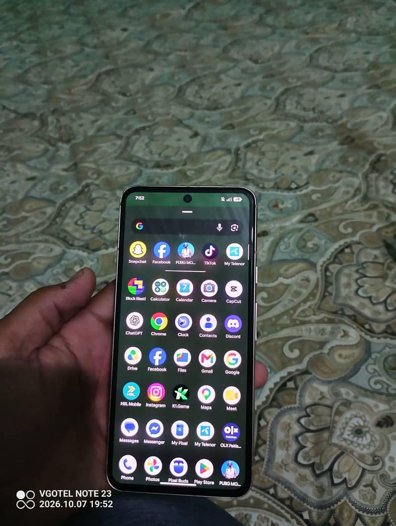 Google Pixel 8 5